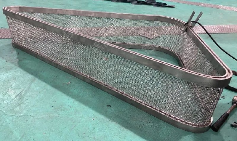 不锈钢编制网组合造型